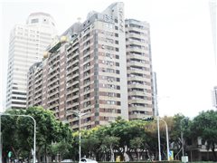 鄰近福懋精硯社區推薦-民生皇家大樓，位於高雄市新興區