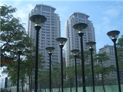 鄰近拓程商旅社區推薦-寶輝花園廣場，位於台中市西屯區