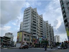 鄰近左岸一家社區推薦-長榮新城，位於台南市北區