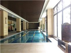 中悅皇苑的寬敞舒適乾淨的泳池